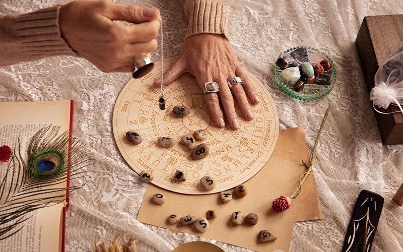 vashikaran specialist astrologer near me.jpg